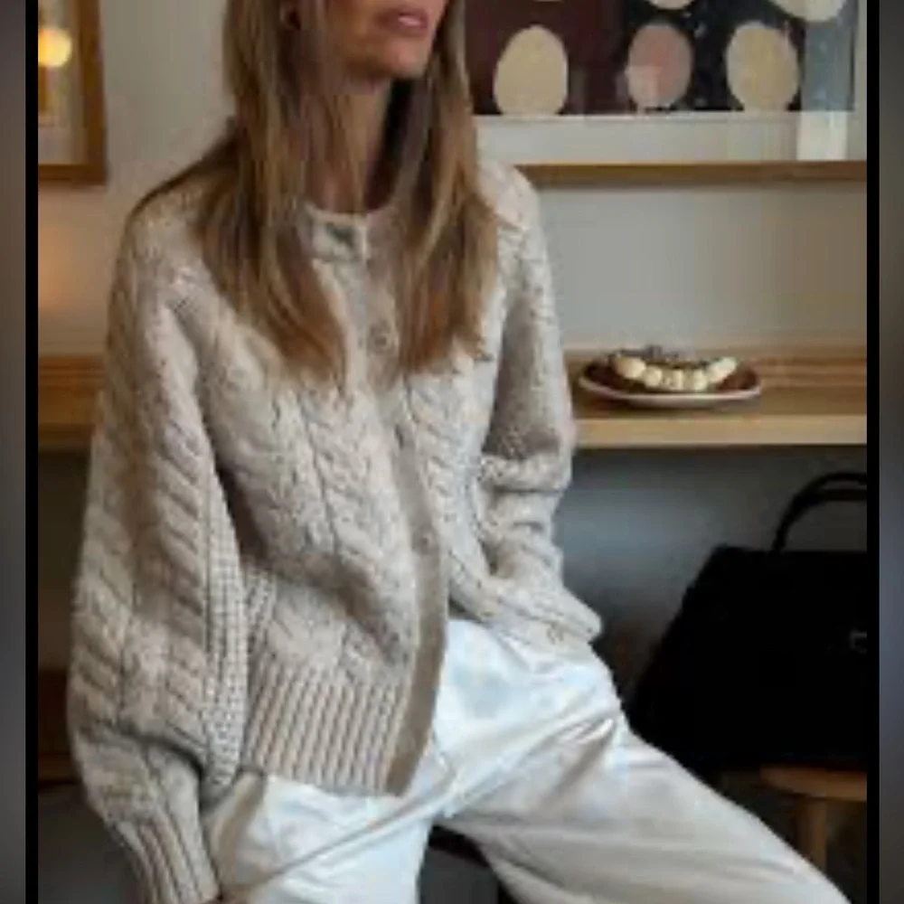 DISSH | Tom Chalk Knit Cardigan - Picture 3 of 11